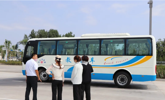 【濟(jì)寧大運(yùn)河駕?！俊胺殴芊毙屡e措：小型汽車駕駛證申請(qǐng)年齡上限不再限制！(圖5)