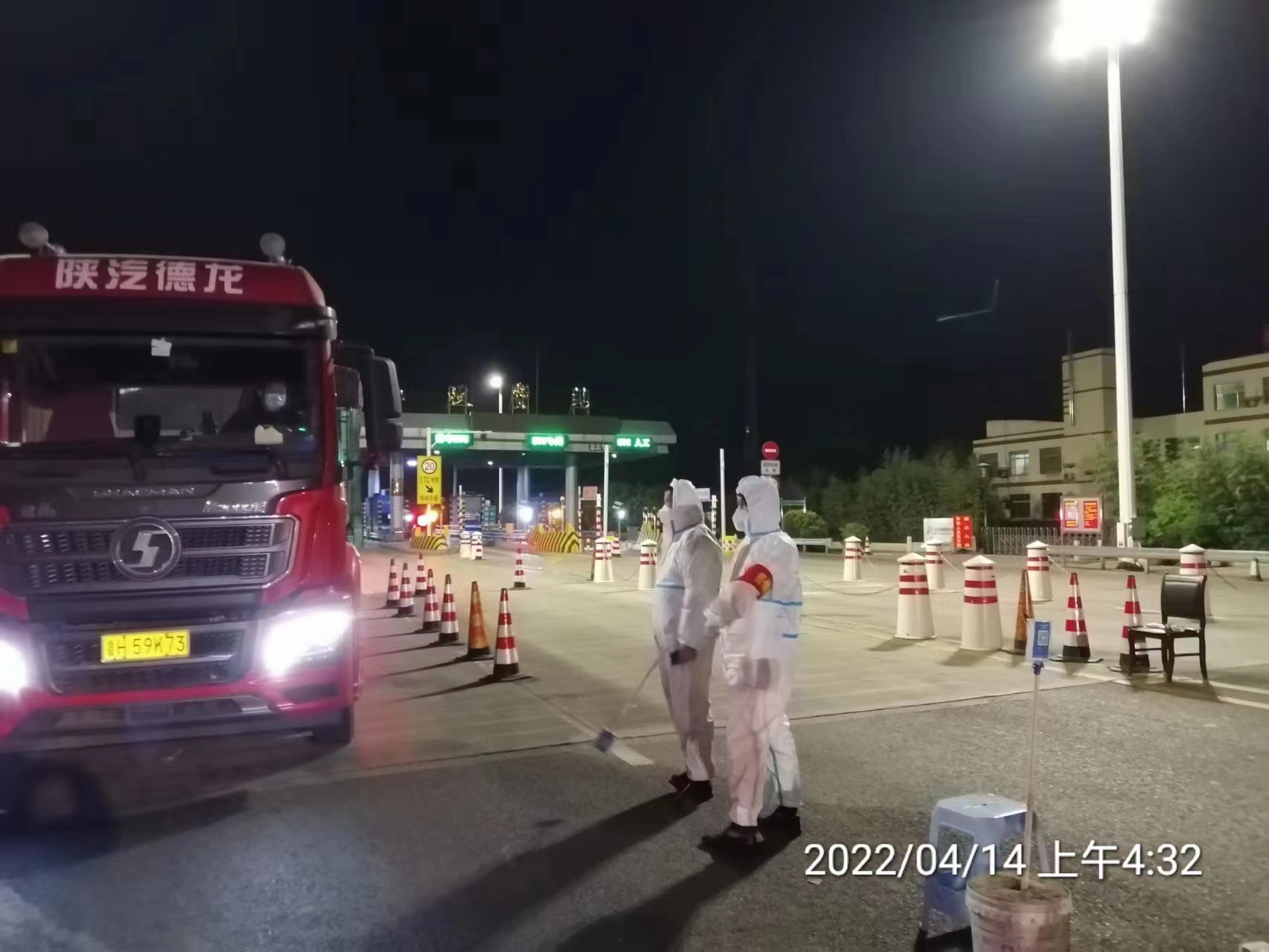 同心抗疫丨沖在最前線！大運(yùn)河駕校防疫志愿者在行動(dòng)！(圖7)