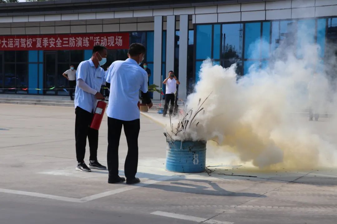 【濟(jì)寧大運(yùn)河駕校】未雨綢繆！夏季安全“三防”演練順利舉行，提升應(yīng)急救援能力！(圖1)