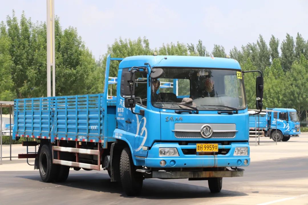 【濟(jì)寧大運(yùn)河駕?！繉W(xué)大車(chē)45天拿證！金秋報(bào)名鉅惠進(jìn)行中...(圖1)