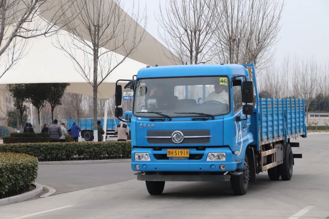 【濟(jì)寧大運(yùn)河駕校】大車“直通班”全新升級(jí)，設(shè)備車考試訓(xùn)練！(圖2)