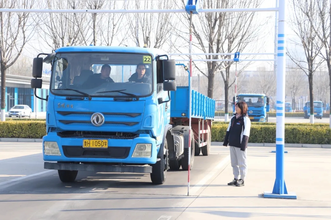專注大車培訓 最快36天拿證   年終鉅惠：學大車3999！(圖3)
