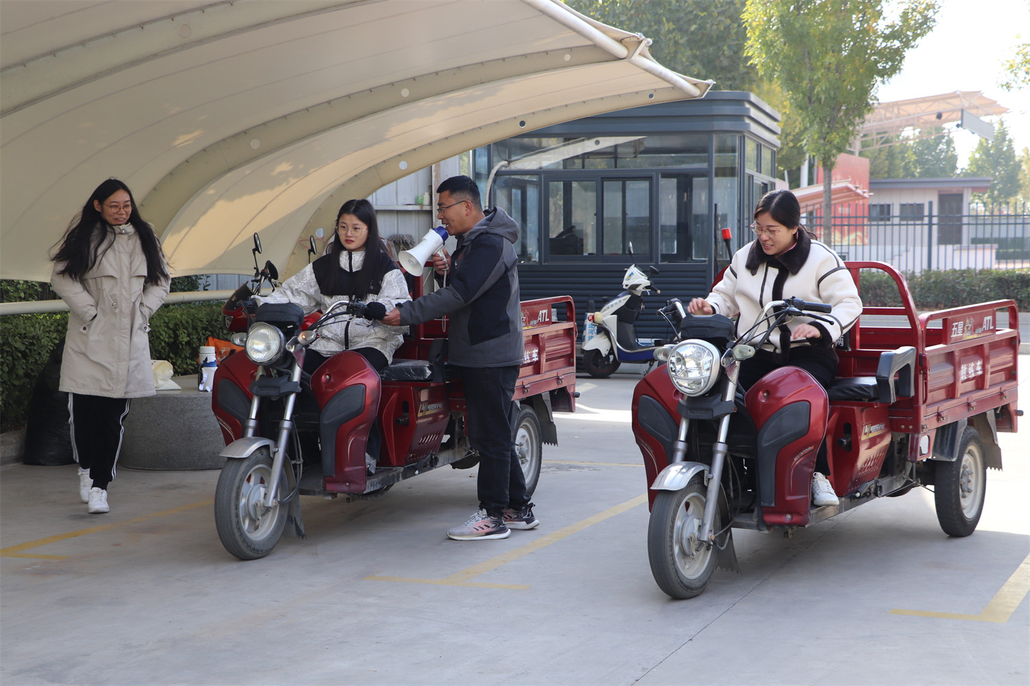 學(xué)摩托車(chē)駕照：388元！簡(jiǎn)單易學(xué)，快捷拿證(圖2)