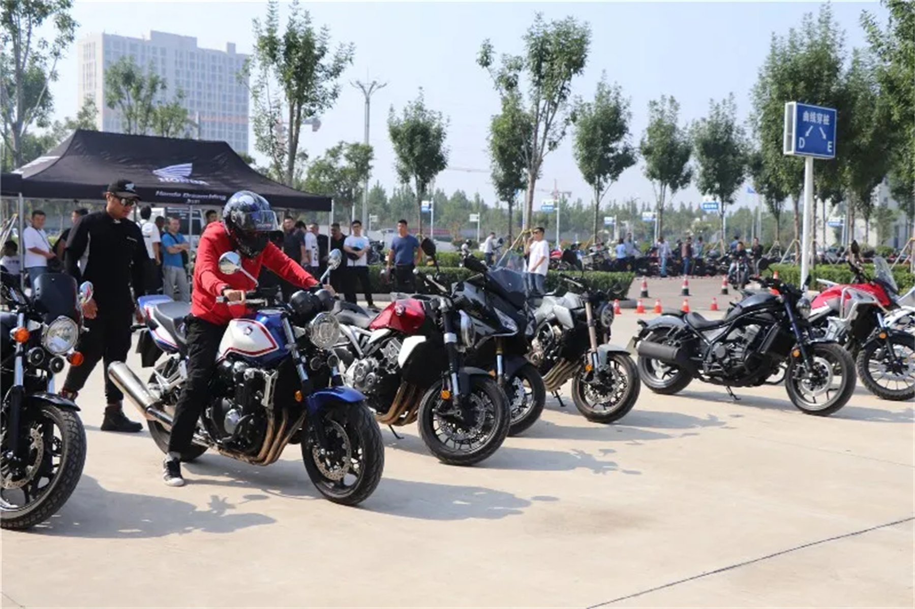 【濟(jì)寧大運(yùn)河駕校】歡迎各地“摩友”齊聚我校，以車會(huì)友！(圖2)